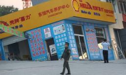 Kinh hoàng cả trạm xăng bị sụp hố tử thần