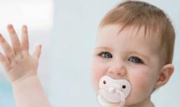 Núm vú giả giúp ngừa đột tử ở trẻ sơ sinh