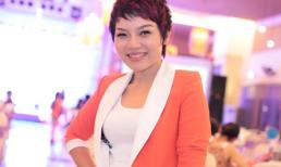 Thái Thùy Linh trẻ trung một mình dự sự kiện