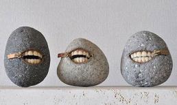 Chàng trai biến hoá hòn đá thành đồ vật thật đến khó tin