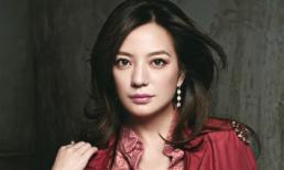 Ngắm Triệu Vy đẹp lạnh lùng giữa khung màu trầm buồn