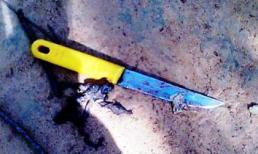 “Ngáo đá”, cầm dao đâm người yêu liên tiếp