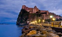 Vẻ đẹp cổ tích của các lâu đài trên thế giới 