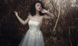 Từ Hạnh Vân ma mị giữa cánh đồng hoang