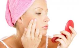 Trị mụn trứng cá từ bên trong 