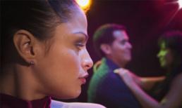 "Kinh hồn bạt vía" vì chiêu đánh ghen độc của vợ