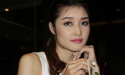 'Hoa hậu trả vương miện' tiết lộ giá cát sê sau scandal