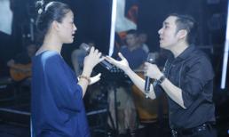 Cháu gái Maya mặt mộc tập nhạc cùng chú Quang Hà