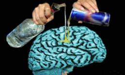 Uống rượu nhiều dễ dẫn đến đột quỵ