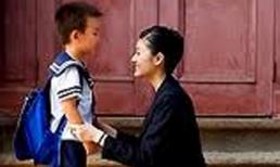 Khi bé vào lớp 1, mẹ nên chuẩn bị những gì?