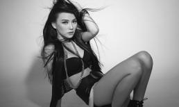 "Nữ hoàng khiêu vũ" Thu Thủy "khoe" đường cong bốc lửa