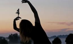 Em tự hào vì em "yếu đuối"...