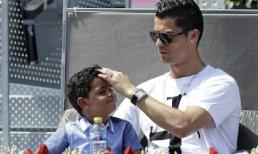 Con trai Ronaldo đáng yêu giống hệt cha
