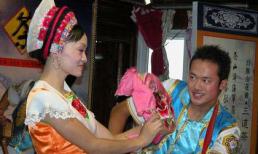 Tục kỳ lạ: Mỗi năm 3 ngày được công khai “yêu" tình cũ