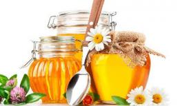 Mật ong kết hợp chuối xanh chữa đau dạ dày cực tốt