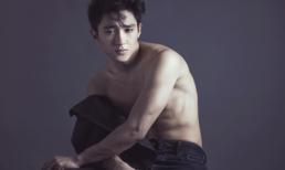 Á vương Hữu Vi cởi áo khoe body hút hồn phái nữ