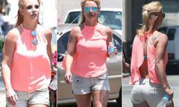 Britney Spears mặc mát mẻ lấp ló vòng một xệ ra phố