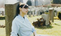 Phút khâm liệm mẹ chồng, phát hiện mình là con gái bà