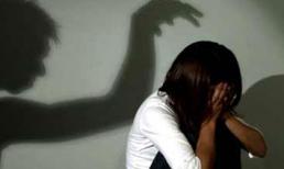 “Yêu râu xanh” bị cô gái ghi tên và số chứng minh nhân dân