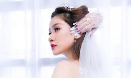 Hot girl Ivy làm cô dâu kiêu sa một mình