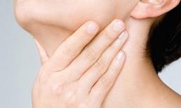 9 cách chữa trị đau họng đơn giản mà hiệu quả