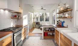 Giá gỗ mộc mạc, bắt mắt cho nhà đẹp