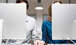 Tình công sở và những hệ lụy