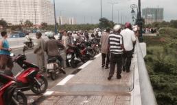 Phát hiện xác nam giới phân hủy dưới chân cầu