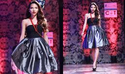 Minh Triệu ngọt ngào và gợi cảm với đầm cổ điển