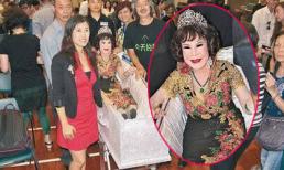 "Thảm hoạ thẩm mỹ" Hoàng Hạ Huệ làm đám tang khi còn sống