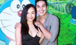 Vợ Baggio "khoe khéo vòng một" khi đi xem phim cùng chồng