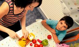 7 lý do nên cho con ăn uống lành mạnh từ nhỏ