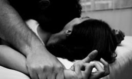 Kinh hoàng với 'hủ tục' chuyện yêu kì lạ của chồng trí thức