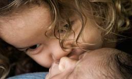 Những “lần đầu tiên” của bé.