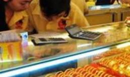 Đầu tuần, vàng nội vàng ngoại đều giảm