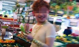 Sốc với chàng trai trang điểm lố bịch, đeo hàng kg vàng trên người