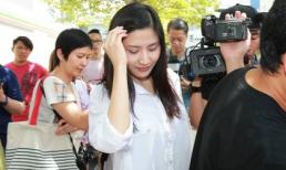 Nữ diễn viên "mây mưa" trong nhà vệ sinh bị đuổi việc