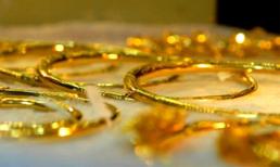 Giá vàng giảm nhẹ, USD giảm 3 phiên liên tiếp