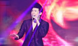 Nathan Lee vội vã chạy show sau khi về nước