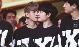 Fan cười ngất với khoảnh khắc gây hiểu lầm của sao Kpop