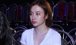 Angela Phương Trinh mắt sưng húp vì scandal tình ái