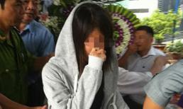 Vụ nữ sinh lớp 6 tử vong: Cô giáo nức nở xin lỗi