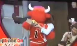 Mất người yêu chỉ vì mải nghe điện thoại