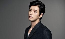 Sao thứ 'Vì sao đưa anh tới' khoe vẻ nam tính, sang trọng trên tạp chí