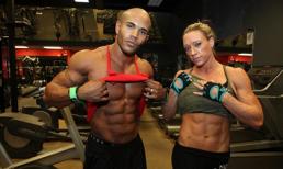 Cặp vợ chồng 'đẹp nhất thế giới' chi 1,8 tỷ mỗi năm để duy trì vóc dáng