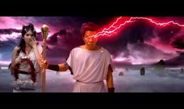 Thái Hòa 'tự kỷ' bỗng nhiên hóa 'thánh' trong phim điện ảnh mới