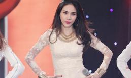 Thủy Tiên diện quần siêu ngắn, nhảy 'cực sung' trên sân khấu