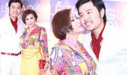 Người tình tỷ phú hôn Vũ Hoàng Việt đắm đuối trên thảm đỏ