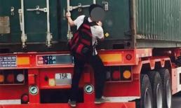 Nam sinh liều mạng với thần chết, đu xe tải về nhà