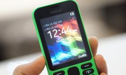 Mở hộp Nokia 215 pin chờ 27 ngày giá 790.000 vừa lên kệ ở VN